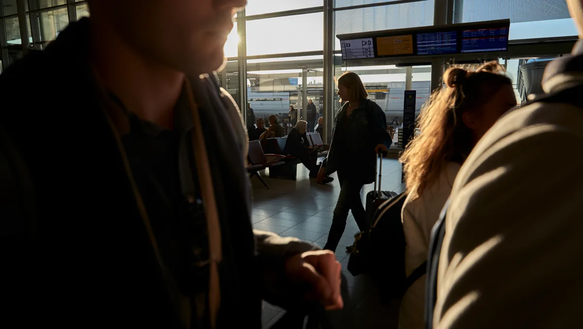 Pourquoi ce choix change tout sur une journée d’escale — Au-delà du confort apparent, il s’agit surtout de gestion du temps et de gestion du risque. Une sortie encadrée réduit l’inconnu logistique : transferts planifiés, horaires coordonnés et une personne ou