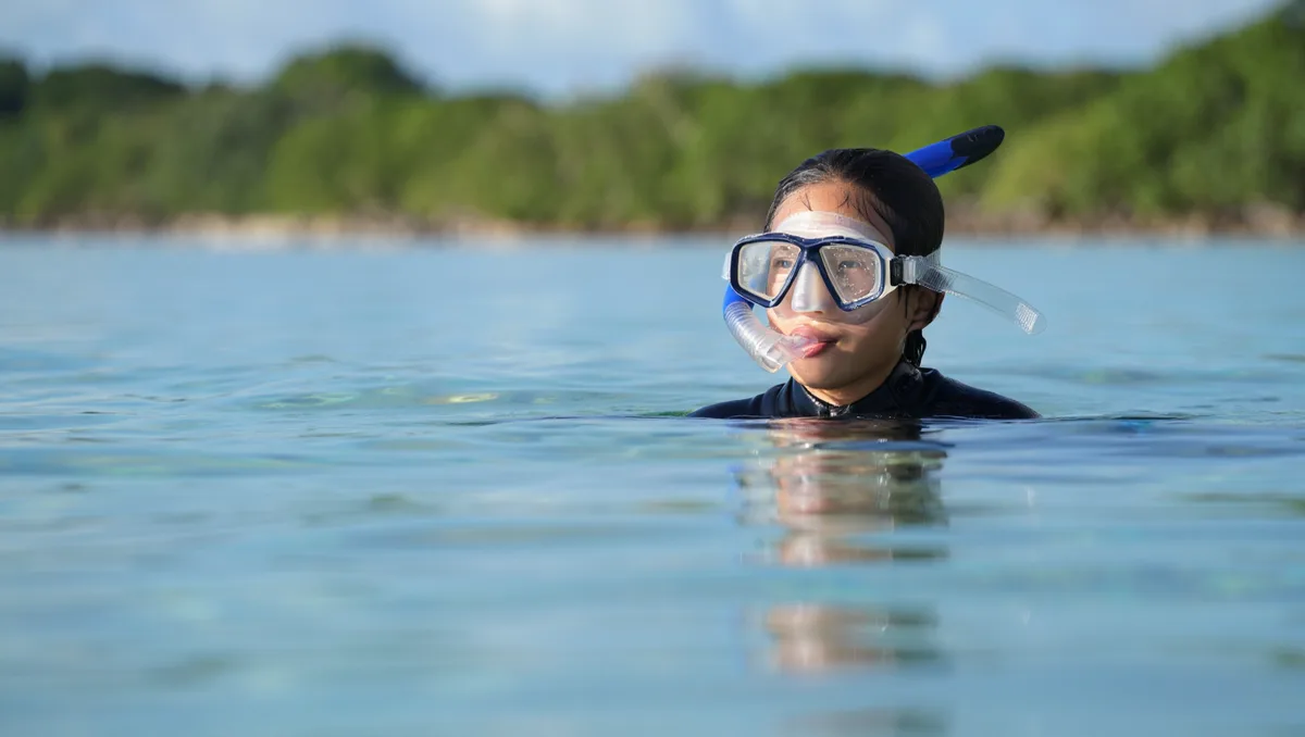 Baignade, plongée et nature — Pour des eaux calmes et limpides propices à la plongée et au snorkeling, ciblez la période la moins pluvieuse (mai à octobre). La visibilité sous l’eau est souvent meilleure et les conditions marines plus stables.