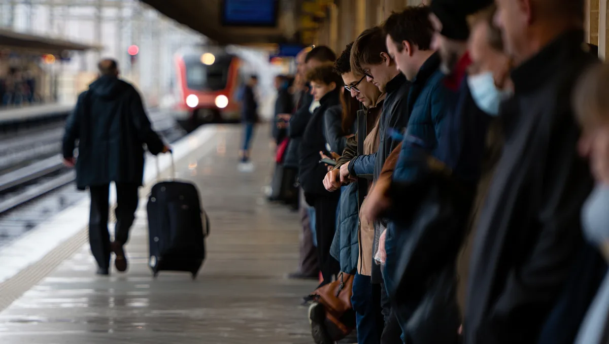 Comment préparer son voyage en train pour éviter les imprévus ? — Les erreurs les plus fréquentes viennent rarement du train lui‑même mais du dernier tronçon entre la gare et le château. N’oubliez pas de tenir compte du temps de transfert,